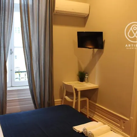 Homestay Artisticguesthouse *