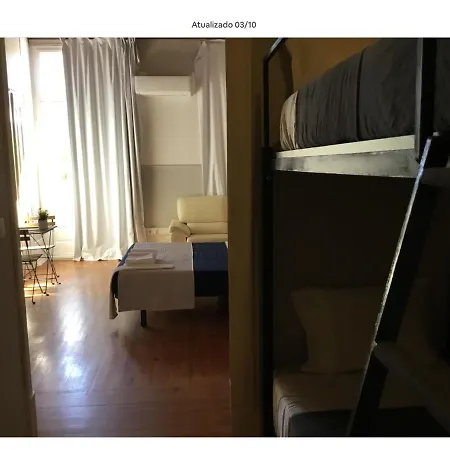 Artisticguesthouse בית אירוח